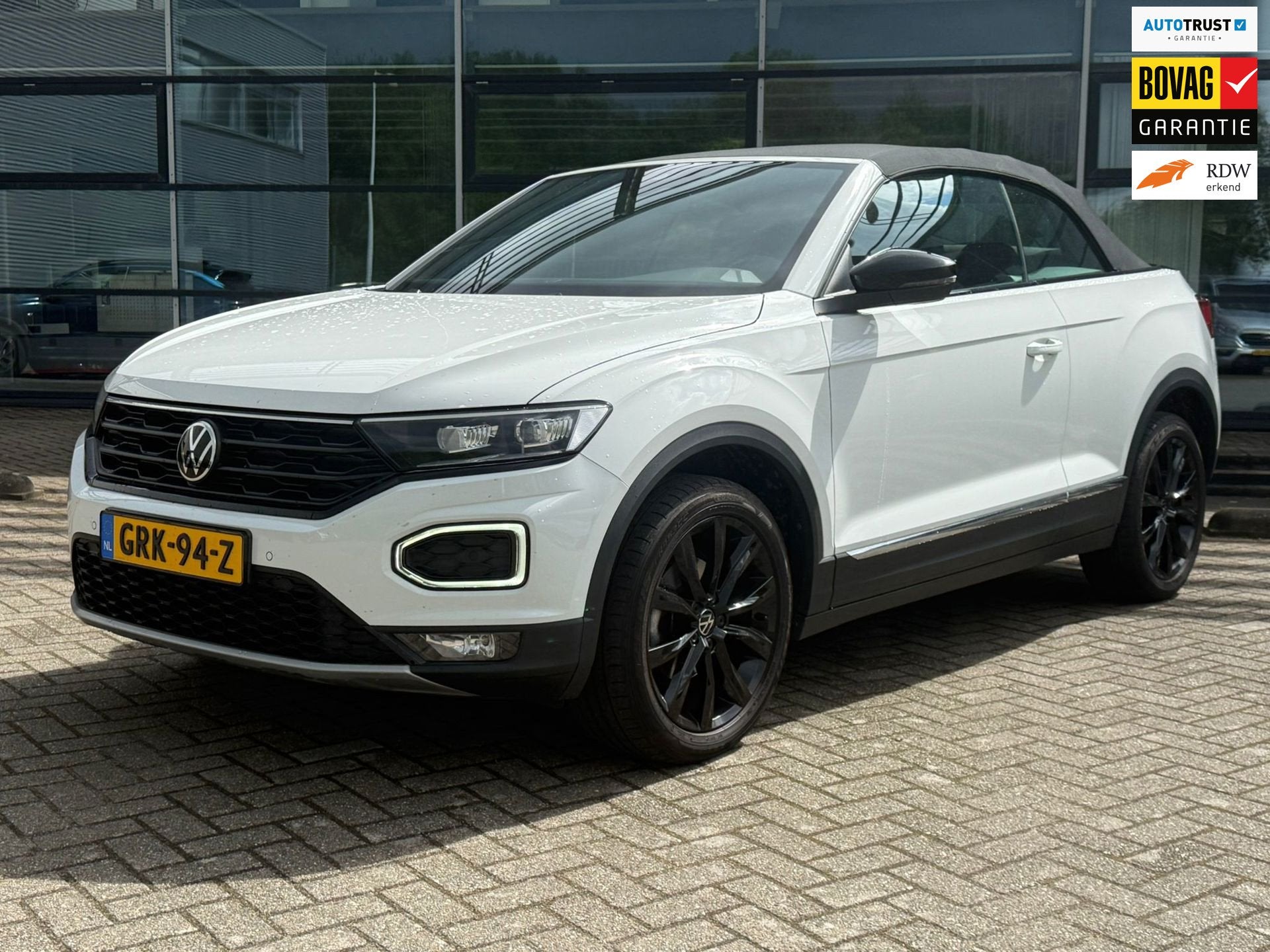 Volkswagen T-Roc Cabrio 1.5 TSI Black-Style/BEATS/DODEHOEK/P, Auto's, Volkswagen, 12 maanden, 15 km/l, Euro 6, 4 cilinders
