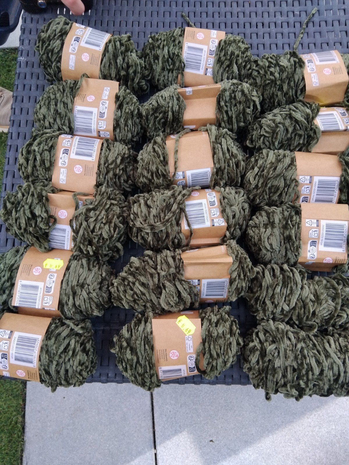 15 bolletjes wol, Hobby en Vrije tijd, Ophalen of Verzenden, Nieuw, Breien of Haken, Wol of Garen
