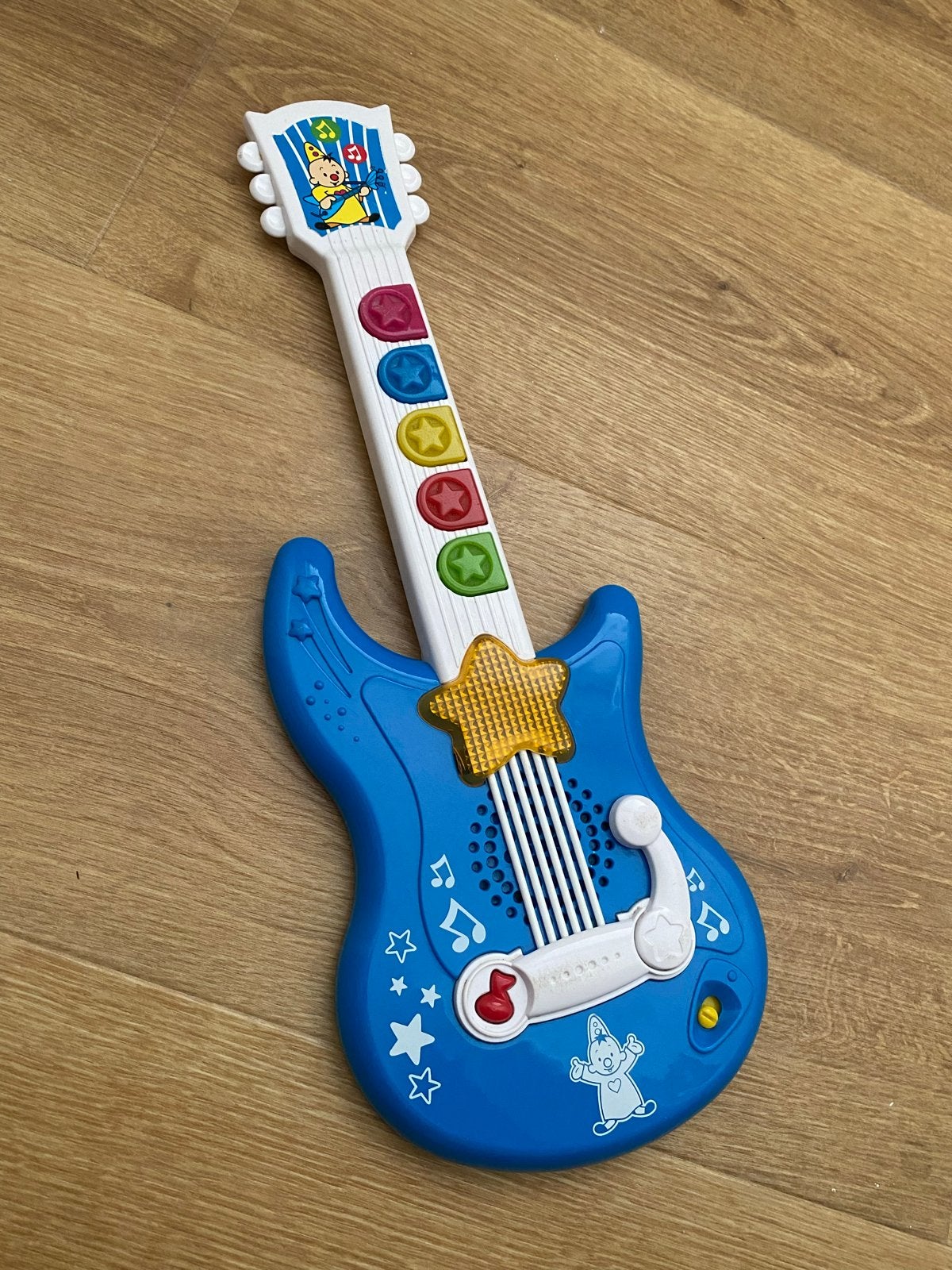 Bumba Gitaar met nieuwe batterijen, Ophalen of Verzenden, Gebruikt, Overige typen, Met geluid