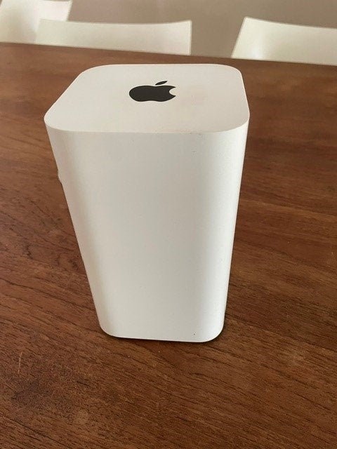 Apple Airport Extreme, Computers en Software, Routers en Modems, Ophalen, Gebruikt, Router, Apple