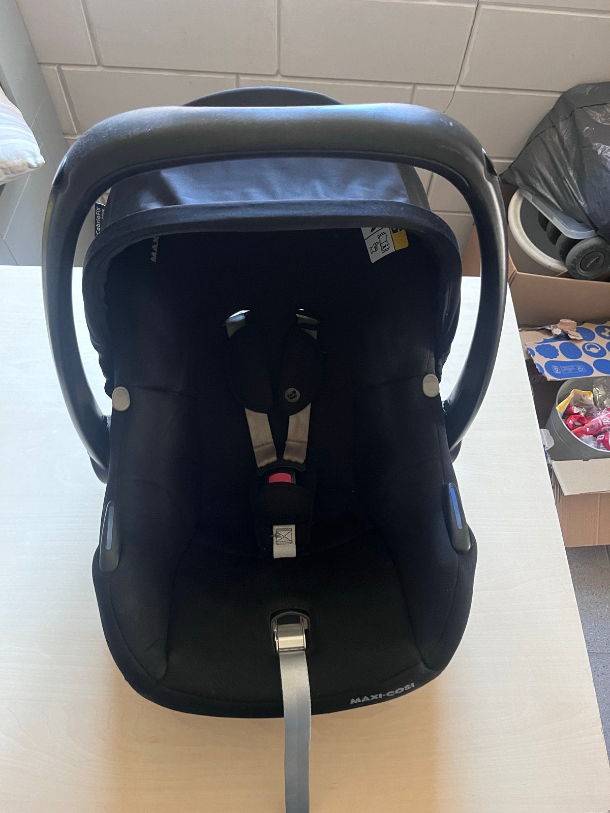 Maxi-Cosi Cabriofix autostoel met AeroSleep inleg, Ophalen, 0 t/m 13 kg, Maxi-Cosi, Gebruikt