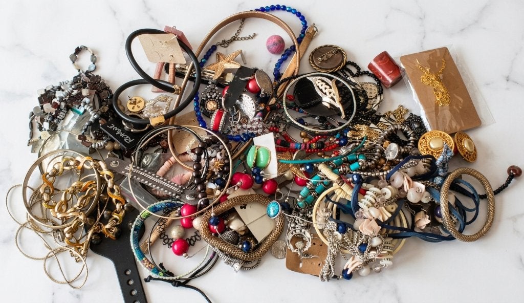 lot sieraden 45 meer dan 1.1 kg, Ophalen of Verzenden, Overige materialen, Overige typen