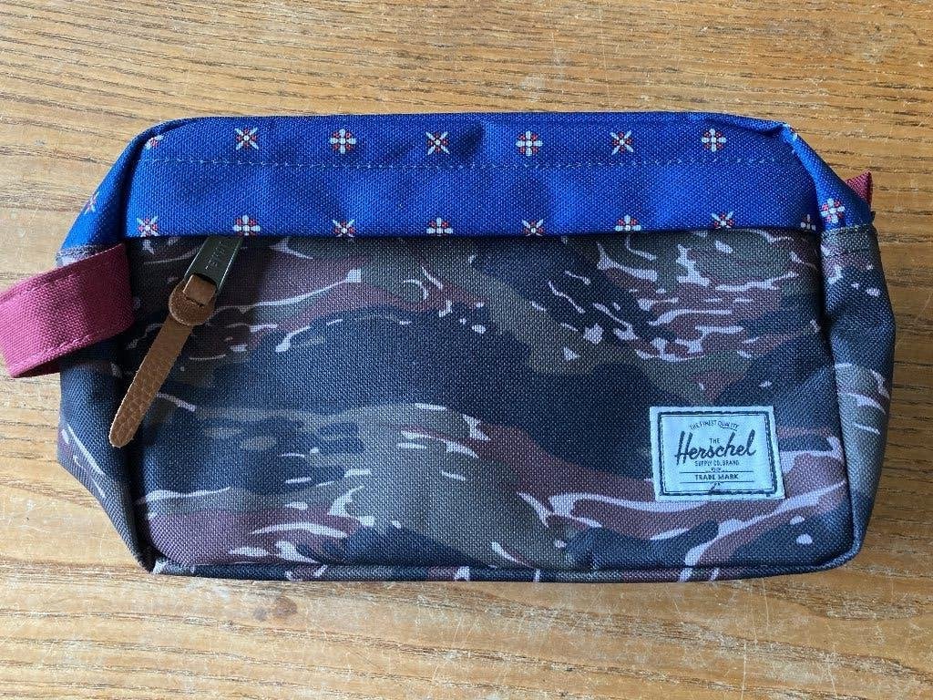 Herschel travel kit toilettas camo - blauw - nieuw, Ophalen of Verzenden, Nieuw, Blauw, Heer