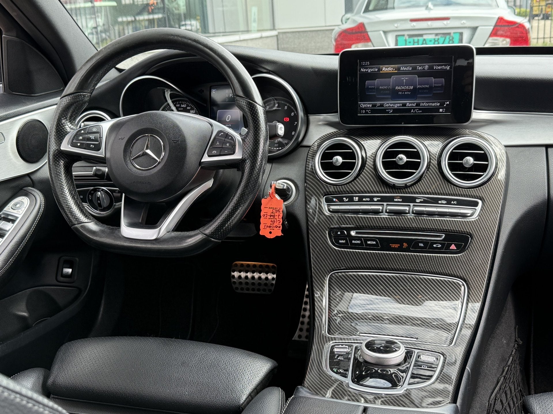 Mercedes-Benz C-Klasse Estate 180 AMG | Trekhaak | Leder | C, Automaat, Achterwielaandrijving, Euro 6, 750 kg