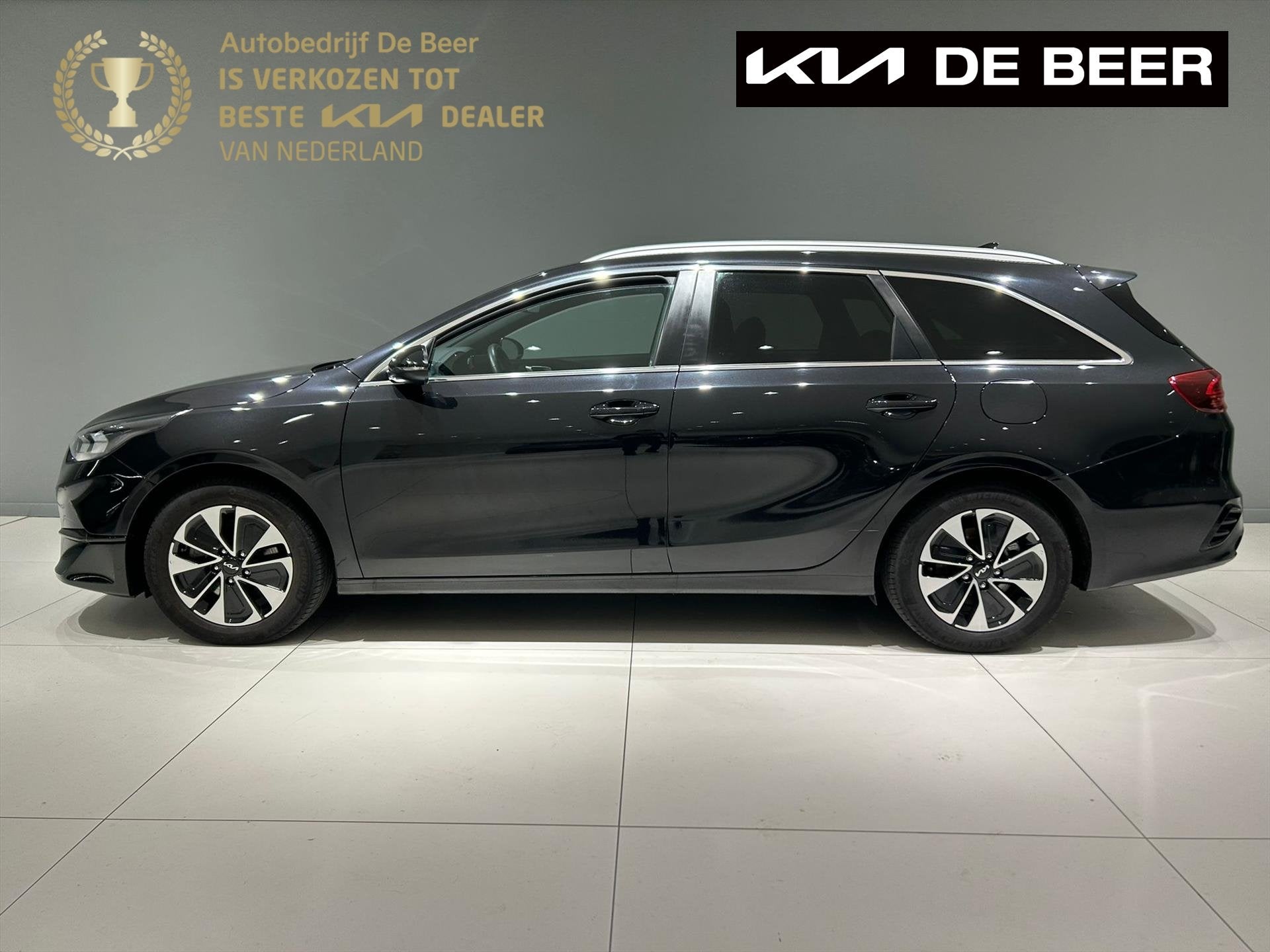 KIA Ceed Sw 1.0 T-GDi 100pk Design Edition Navi/ Clima/ crui, Auto's, Voorwielaandrijving, Gebruikt, Leder en Stof, Zwart