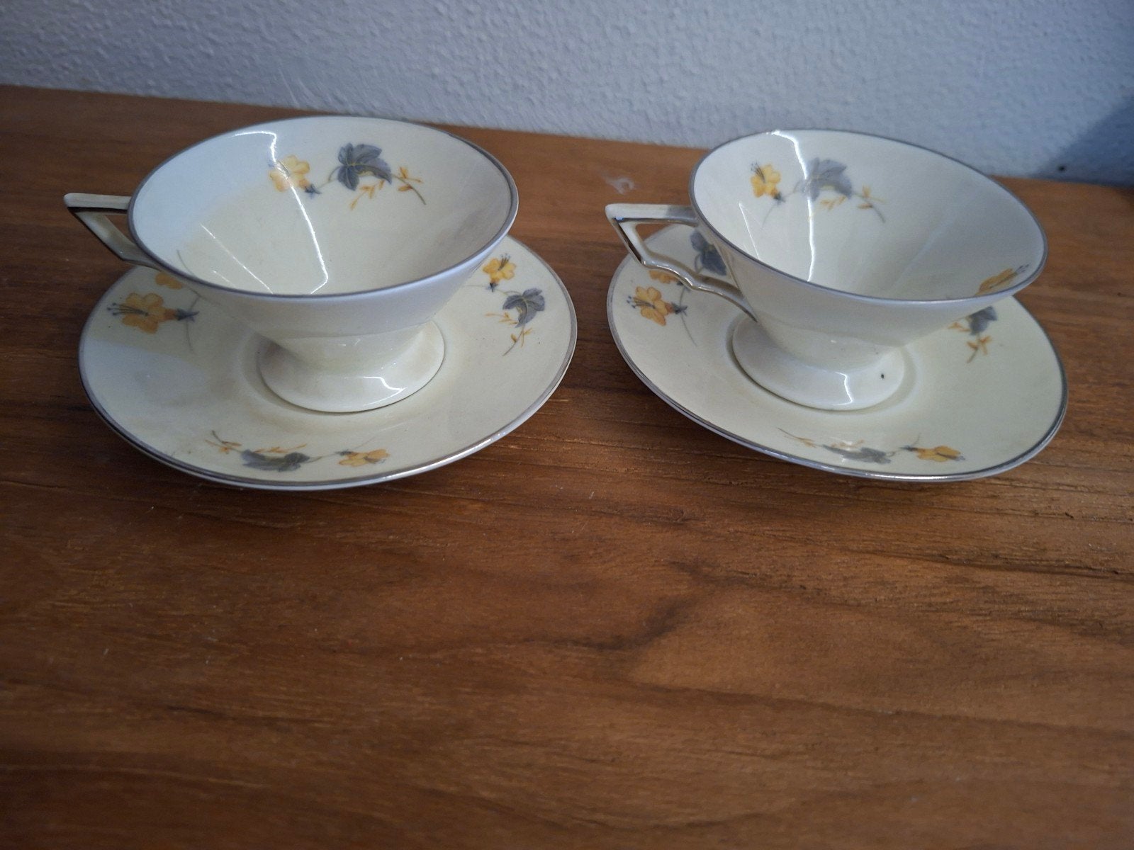 Set van 2 Thomas Ivory Bavaria kop en schotels, Antiek en Kunst, Ophalen of Verzenden