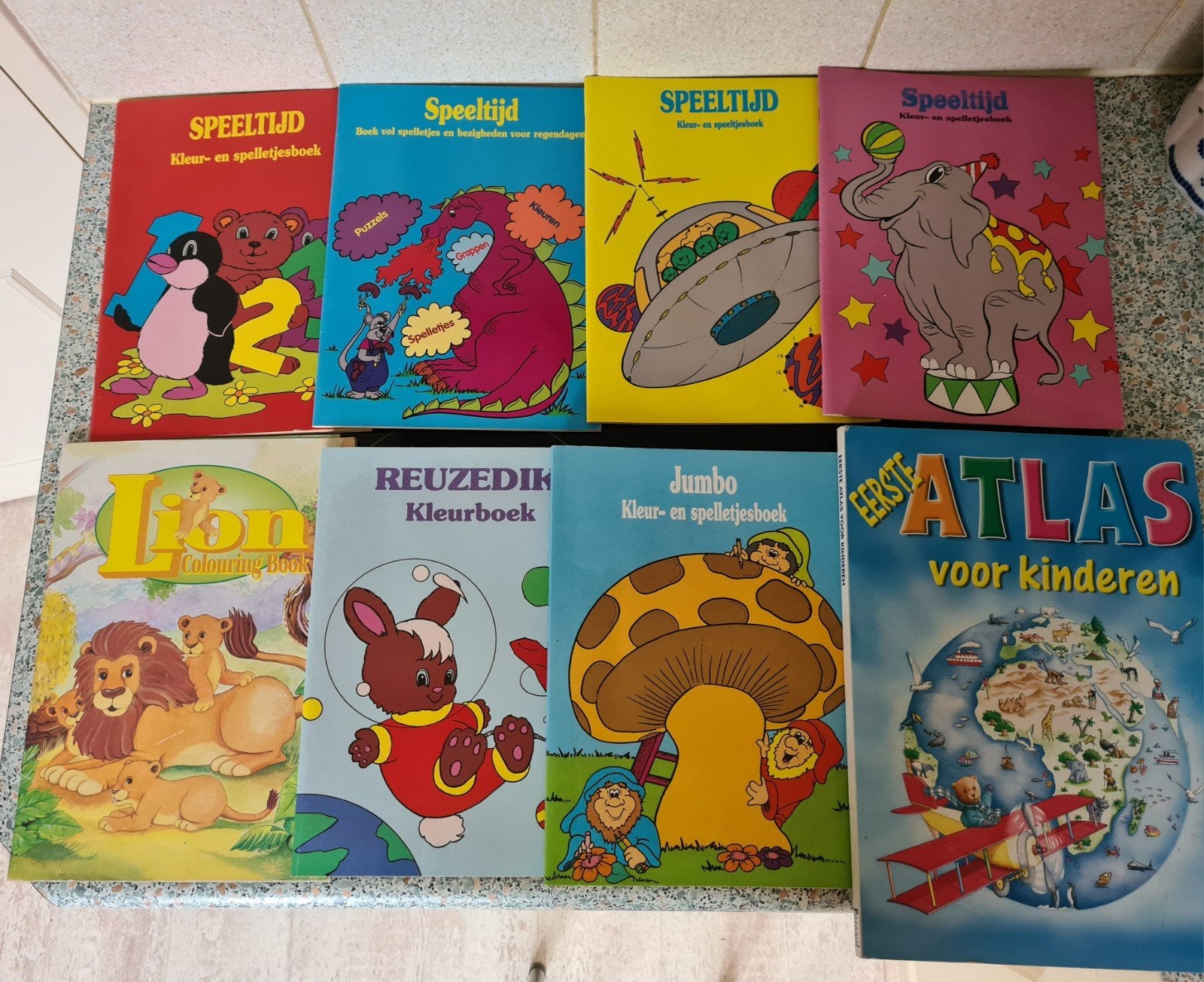 Boekjes met puzzels, kleuren. Atlas, etc., Ophalen of Verzenden, Zo goed als nieuw