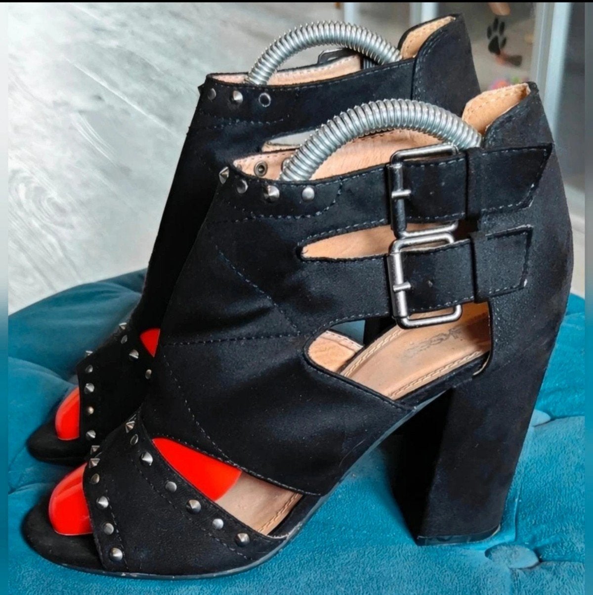 Nette Zwarte sandalen met studs Eksept maat 38, Kleding | Dames, Ophalen of Verzenden, Zo goed als nieuw, Zwart, Sandalen of Muiltjes