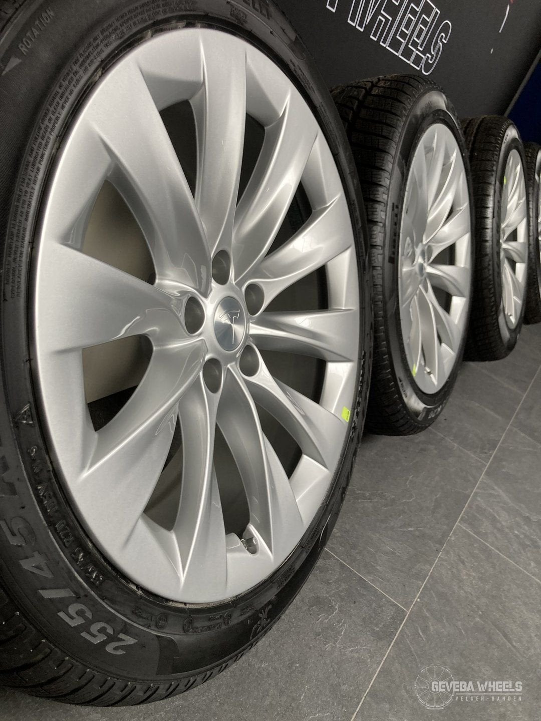 20” originele Tesla Model X velgen winterbanden NIEUW 5x120, Gebruikt, 255 mm, -, -