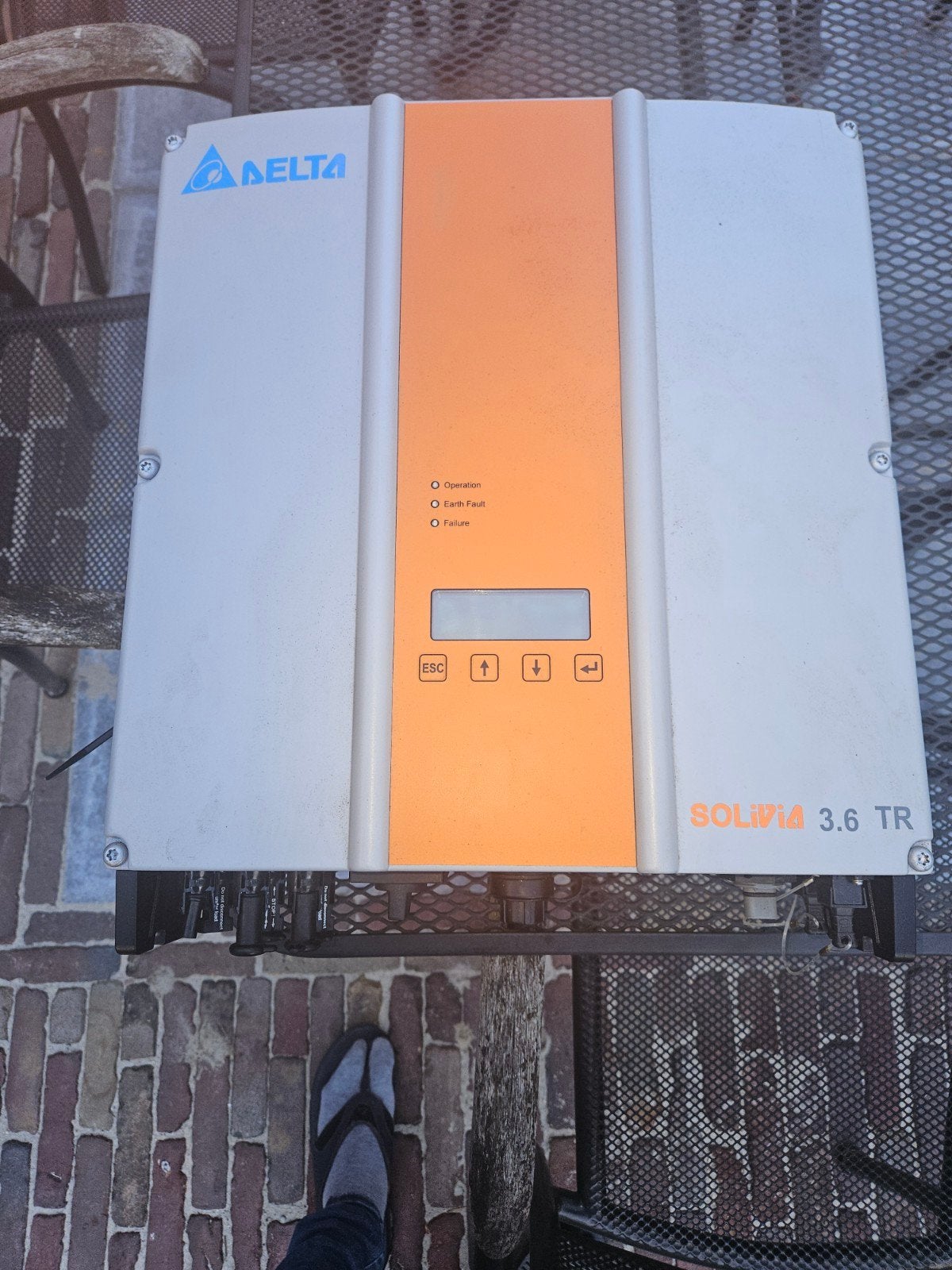 Delta Solivia 3.6 TR omvormer voor zonnepanelen, Ophalen
