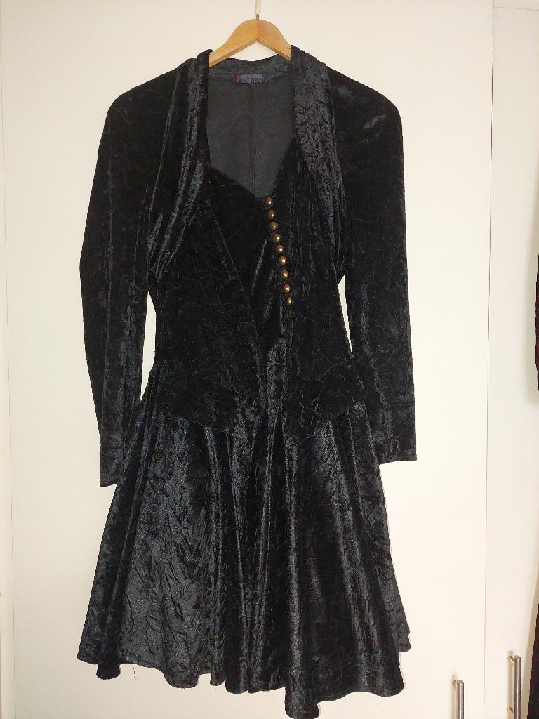 Jurk zwart gothic thema, Zwart, Gedragen, Onder de knie, Ophalen