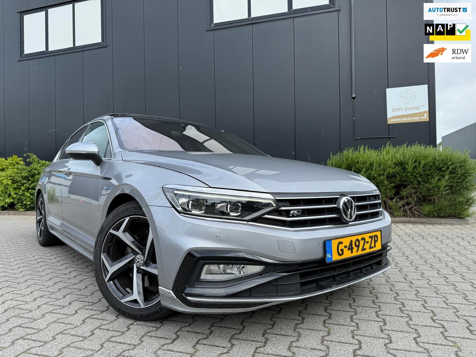 Volkswagen Passat 1.5 TSI Elegance Business R, Auto's, Euro 6, 4 cilinders, 150 pk, Origineel Nederlands