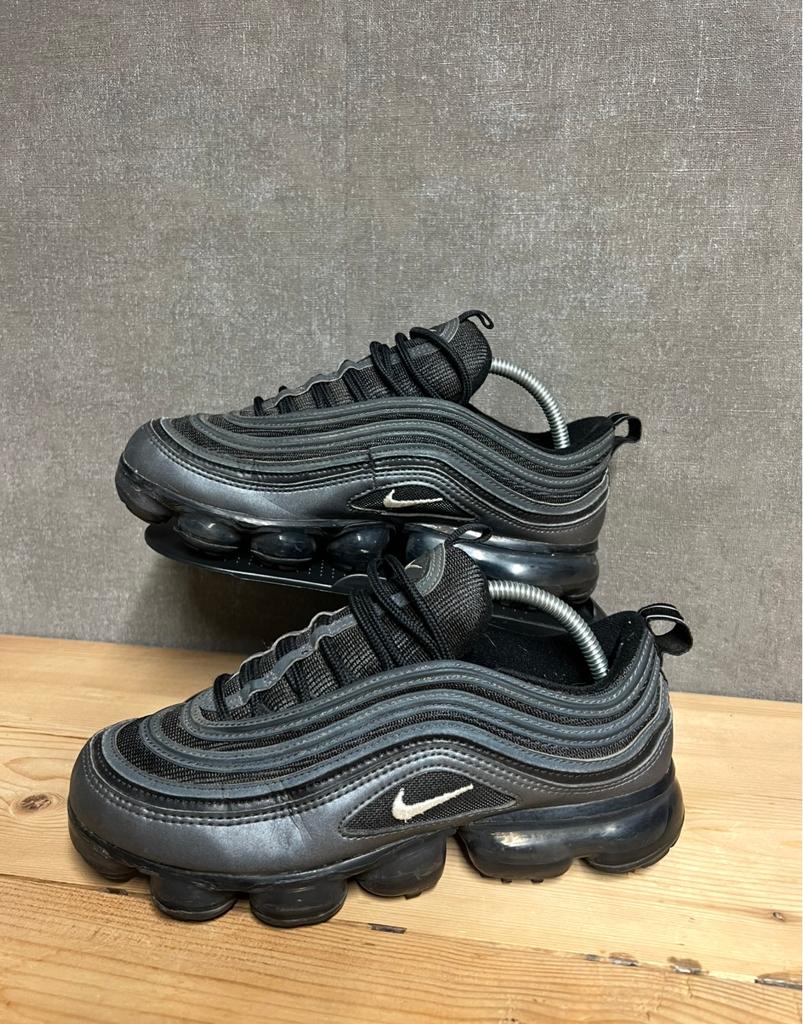 Nike air vapormax 97, Ophalen of Verzenden, Zo goed als nieuw, Sneakers of Gympen