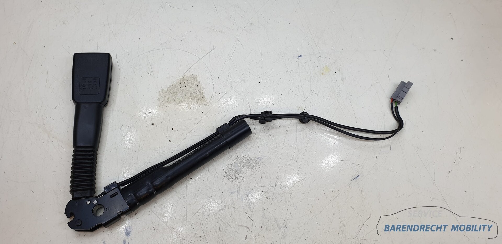 BMW E90 E87 E8x E9x 1 3 serie gordelspanner gordel spanner r, Petuelring 130
80788  Munich, DE, Gebruikt, Info@bmw.de, Ophalen of Verzenden