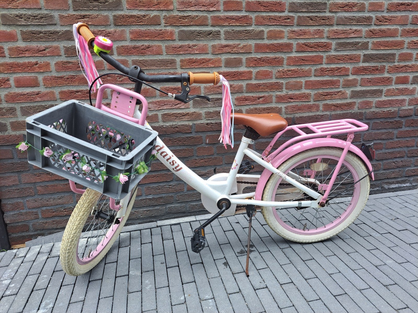 Vrolijke meisjesfiets, Ophalen, Gebruikt, 18 inch, Handrem