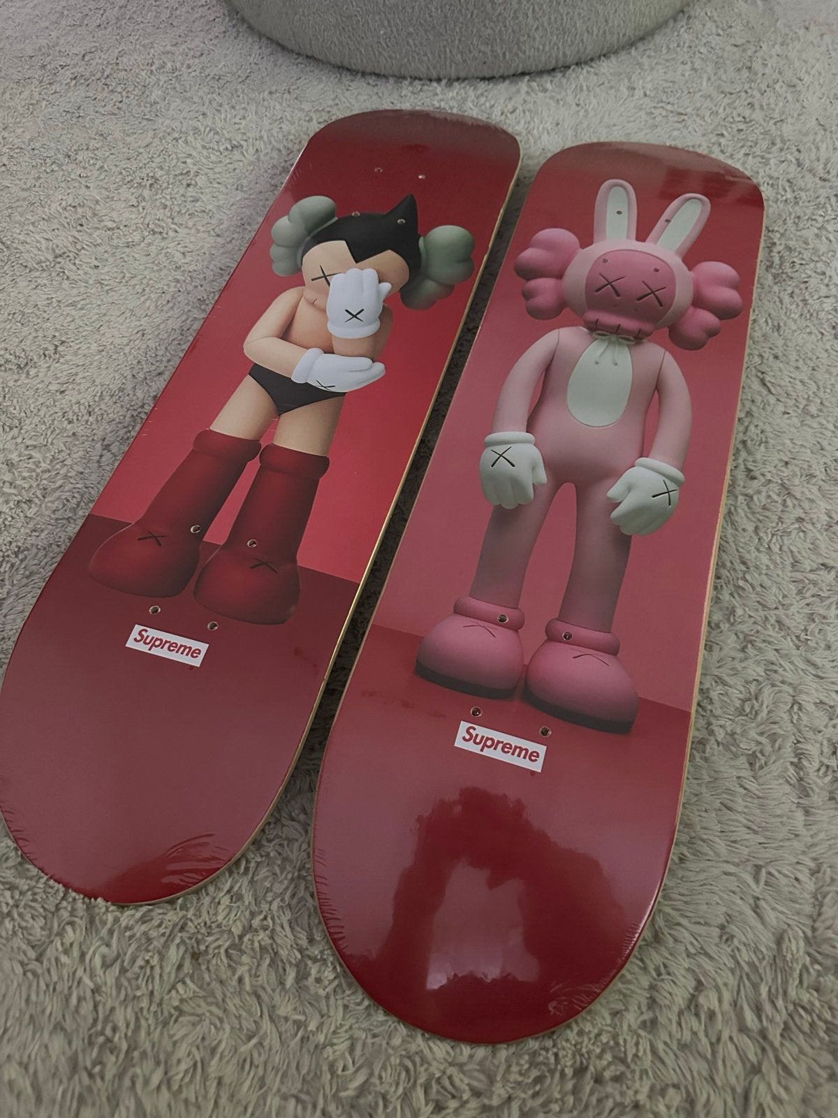 Kaws x Supreme Skateboard Decks - Set van 2, Ophalen of Verzenden, Nieuw, Skateboard
