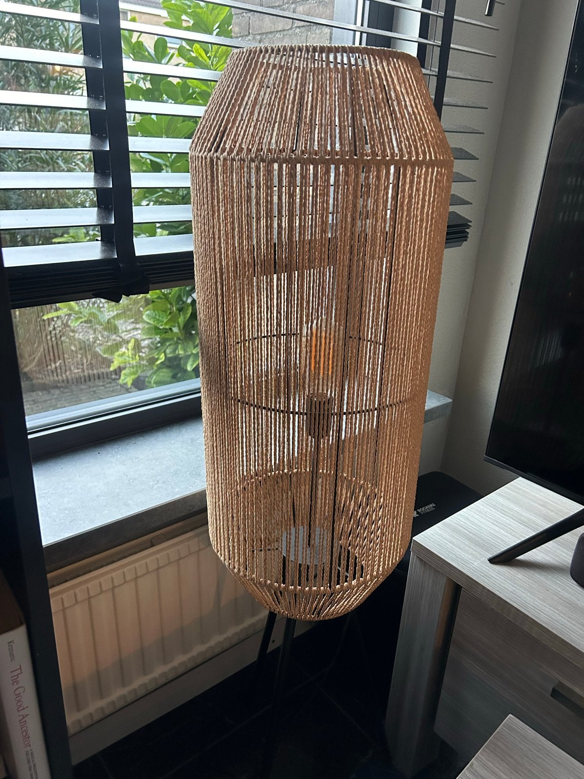 Mooie rotan vloerlamp, Ophalen, 100 tot 150 cm, Natuurlijk materiaal, E27 (groot)