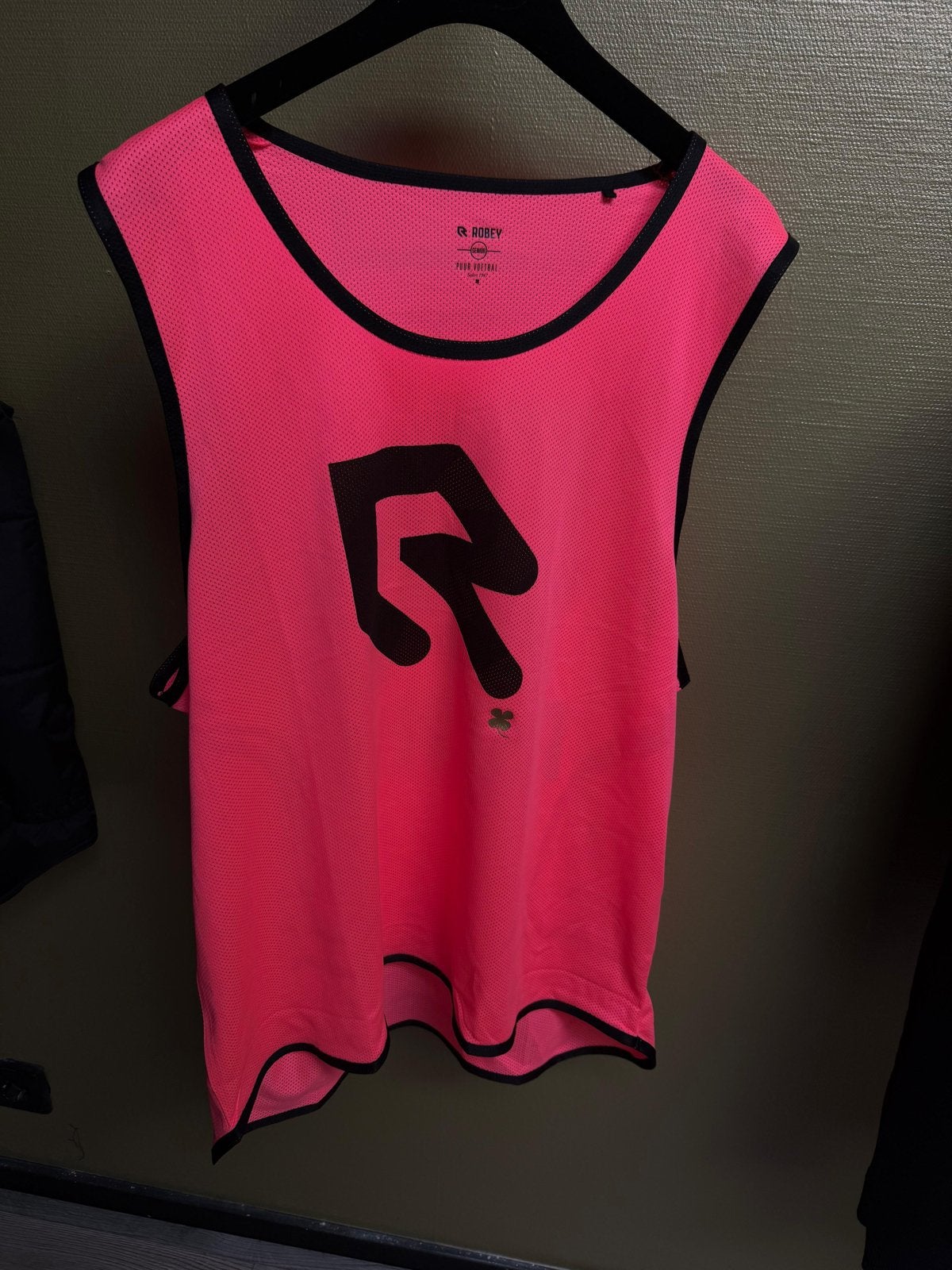 5x Robey Puur Voetbal hesjes senior roze nieuw, Sport en Fitness, Groter dan maat XL, Ophalen of Verzenden, Nieuw, Overige typen