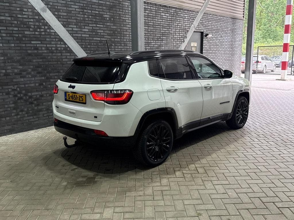 Jeep Compass 4xe 240 Plug-in Hybrid Electric S | ACC | Panor, Auto's, Jeep, Automaat, 4 cilinders, Wit, Bedrijf
