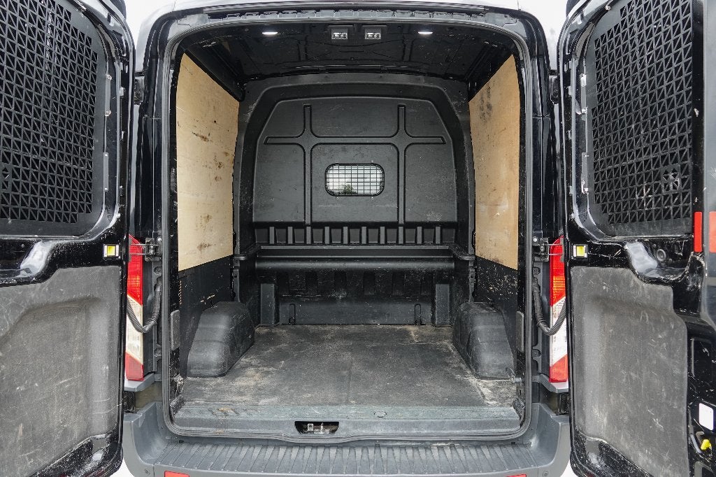 Foto 21 van Ford Transit | 170Pk | Dubbele Cabine | Achteruitrijcamera