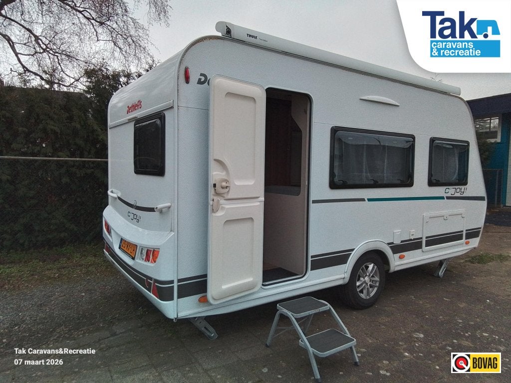 Dethleffs C'Joy 420 QSH Compleet met dwars bed, Schokbreker, Bedrijf, Treinzit, Tot en met 3