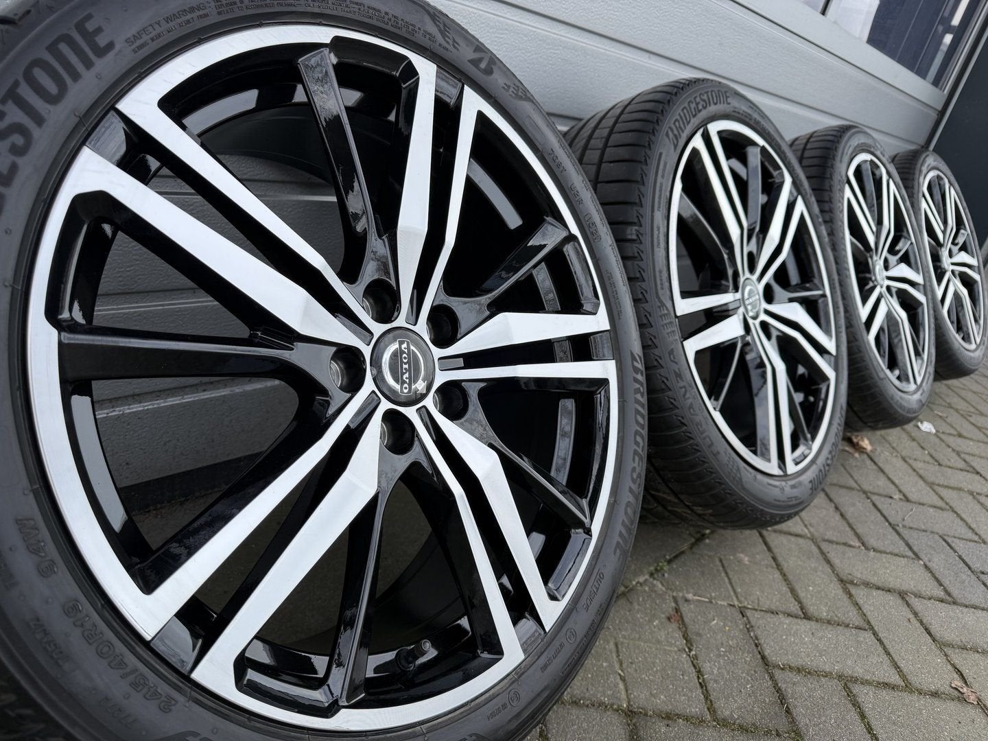 19 inch Volvo V60 Hybrid V40 S60 V90 S90 velgen zomerbanden, 19 inch, 245 mm, -, -