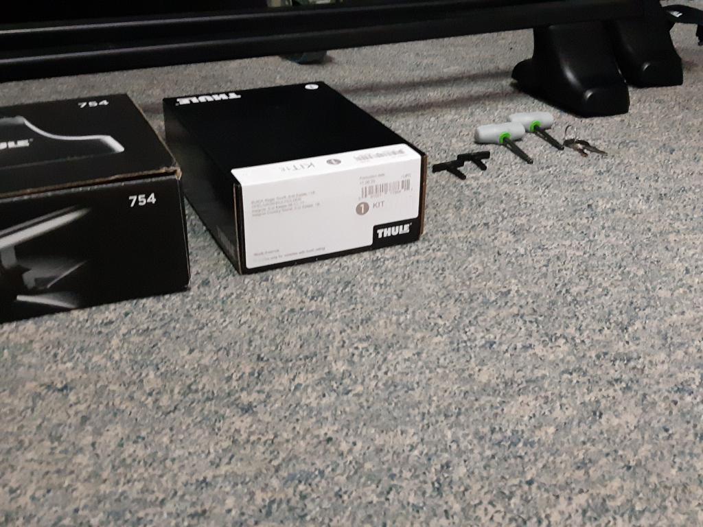 Thule dakdragers Fiat Punto 5-deurs Hatchback 2012-2019, Gebruikt, Thule Sweden AB, Ophalen of Verzenden, Borggatan 5, 335 73 Hillerstorp, Zweden