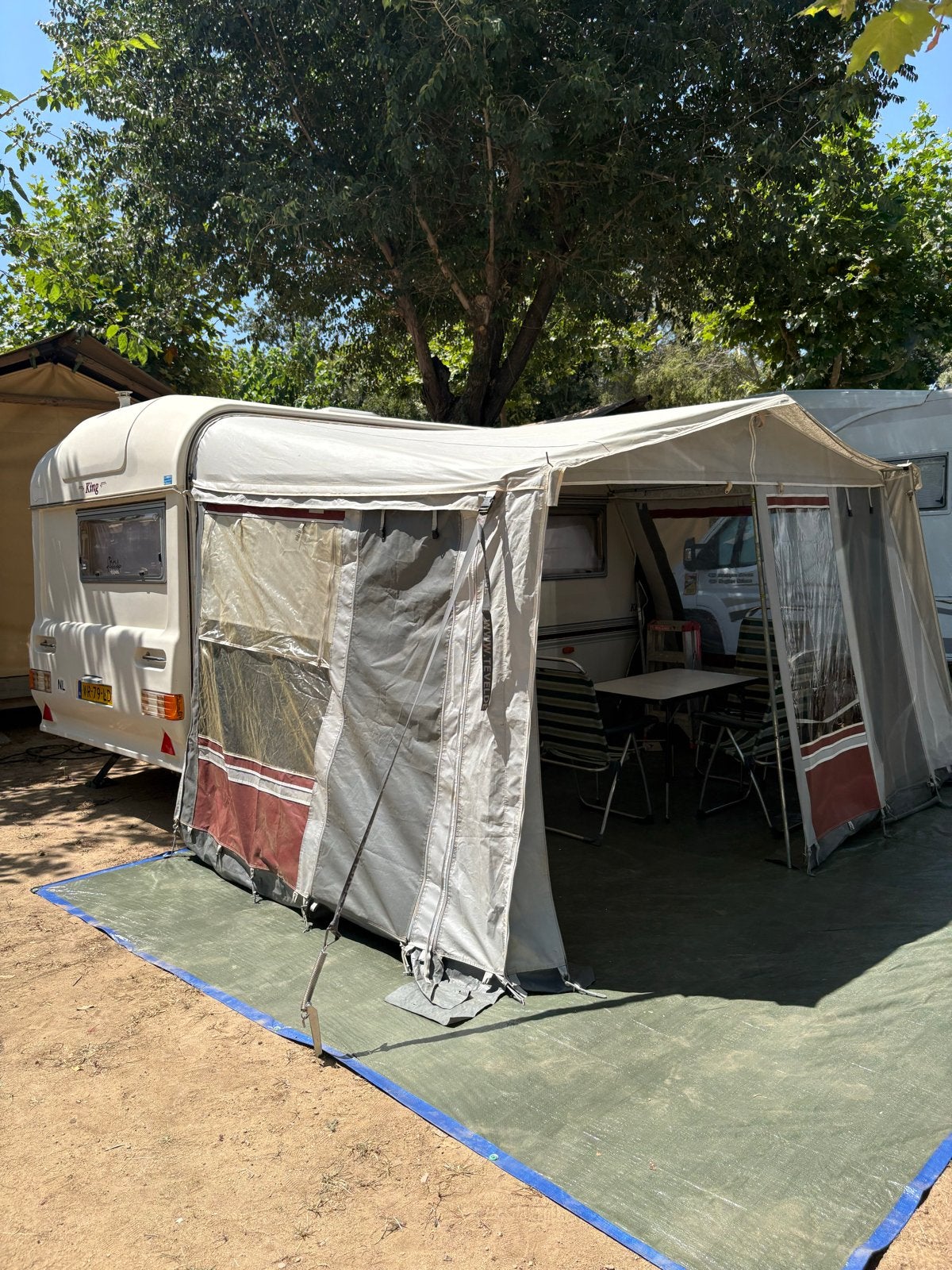 Caravan in spanje; Luther King Caravan met voortent en airco, Overige merken, Standaardzit, Airco, Particulier
