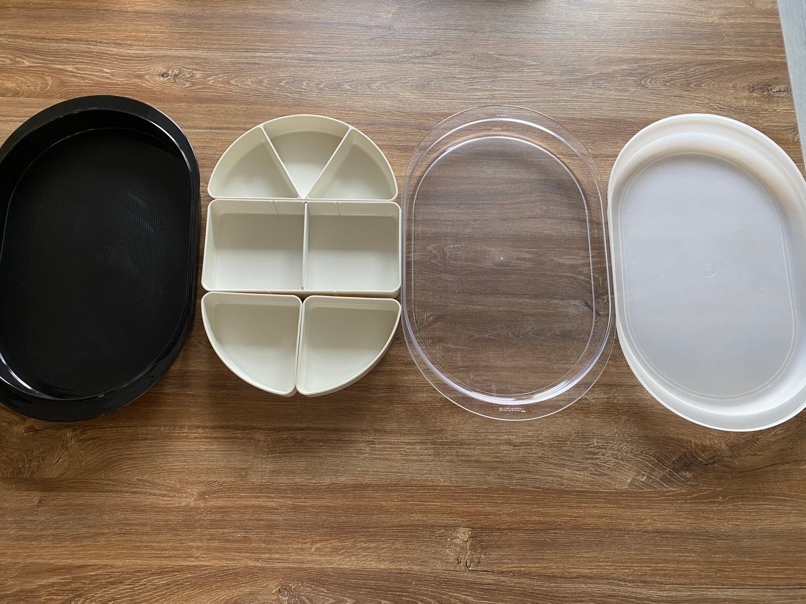 Te koop: Tupperware serveerschaal, Ophalen of Verzenden, Zo goed als nieuw, Schaal