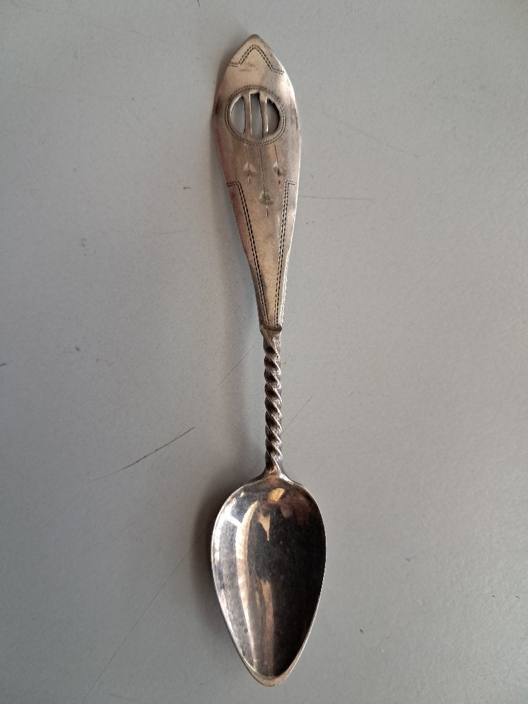 zilver lepeltje getorst-lenget 10 cm, Antiek en Kunst, Antiek | Goud en Zilver, Ophalen of Verzenden, Zilver