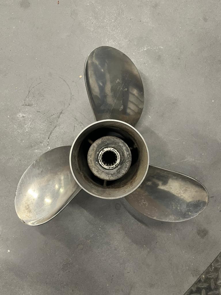 Solas propeller 19 pitch, Ophalen of Verzenden, Zo goed als nieuw, Motor en Techniek, Motorboot
