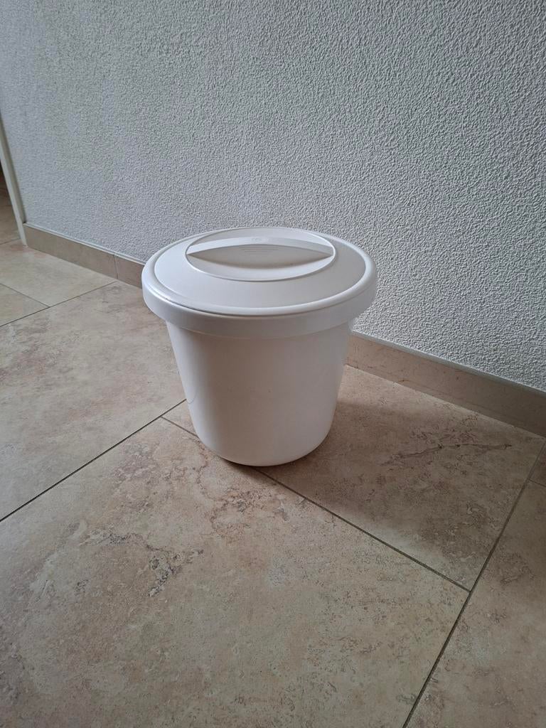 Luieremmer wit + deksel zonder handvat, Ophalen, Gebruikt, Luieremmer, Overige merken