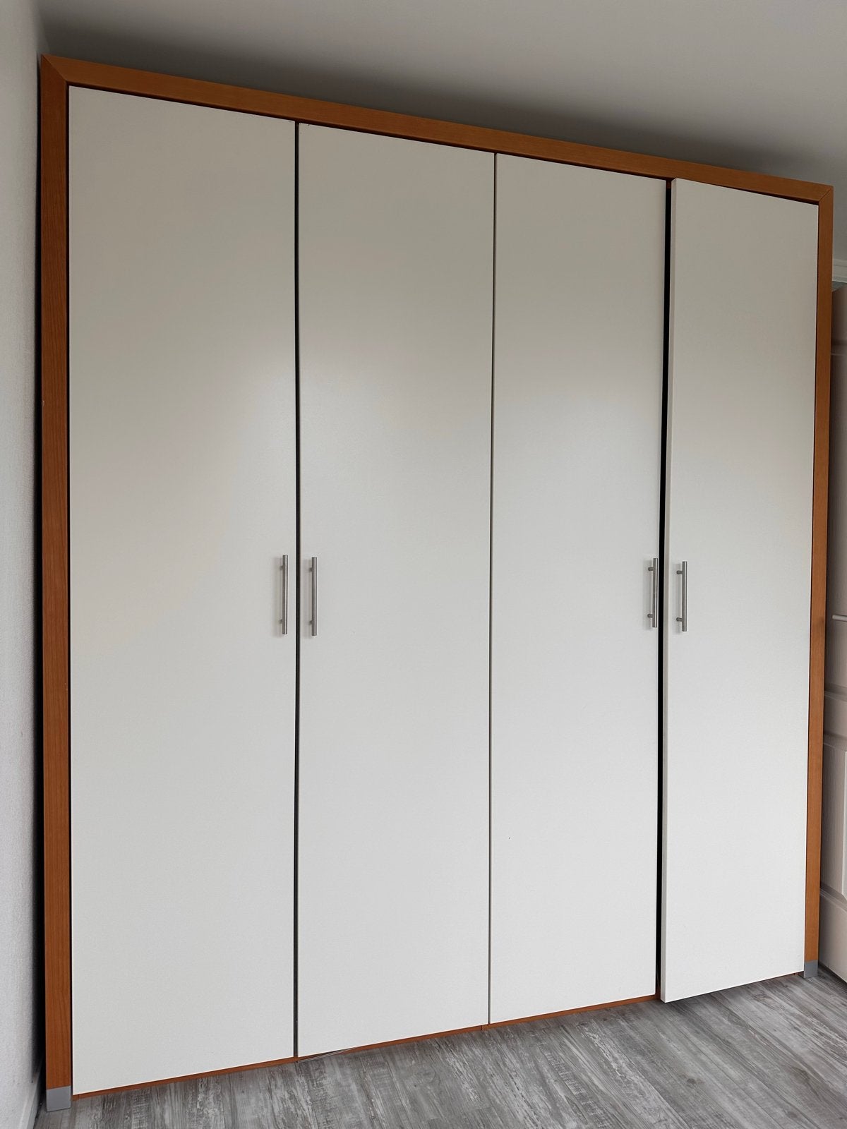Ruime kledingkast met hang- en legruimte, Ophalen, Gebruikt, 200 cm of meer, 200 cm of meer