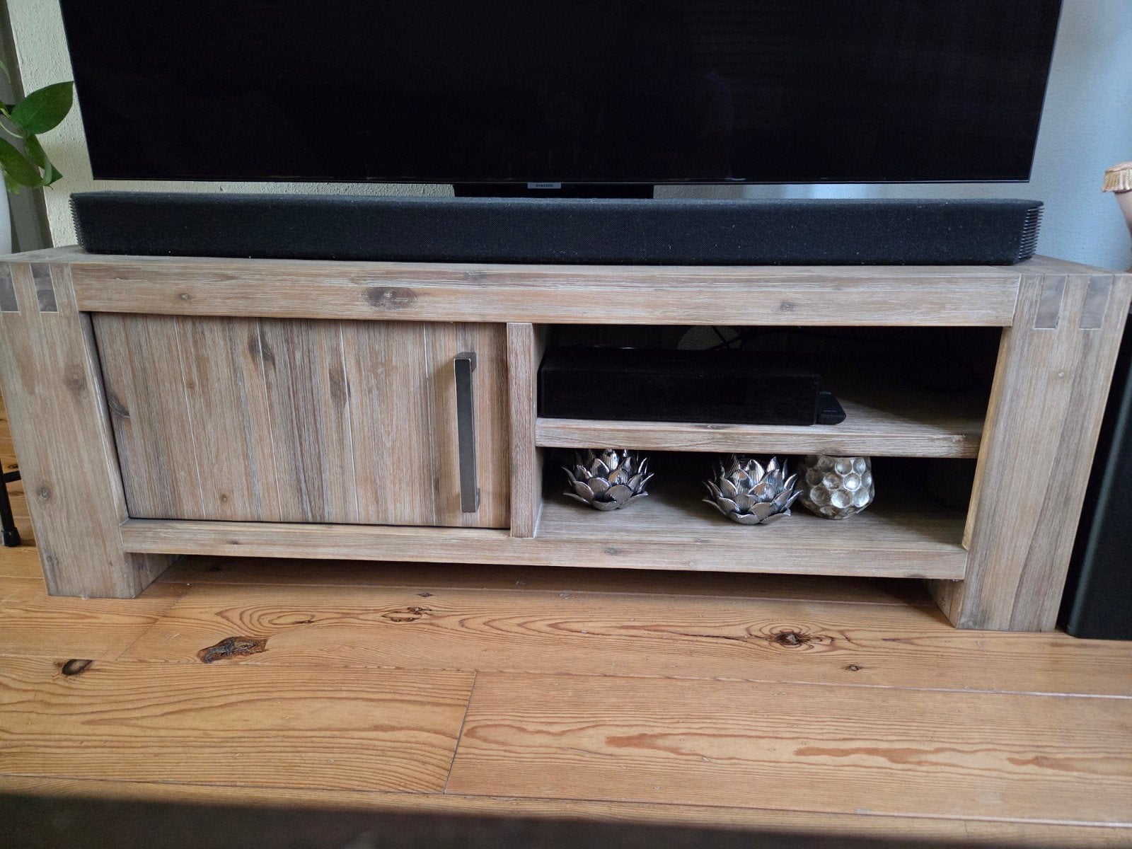 TV-dressoir met 1 deur en 2 open vakken, Ophalen, 100 tot 150 cm, Zo goed als nieuw, Minder dan 100 cm