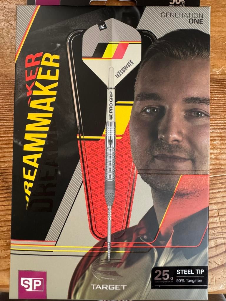 Target Dimitri van den Bergh - G1 - 90% 25g, Sport en Fitness, Darts, Verzenden, Zo goed als nieuw, Pijlen