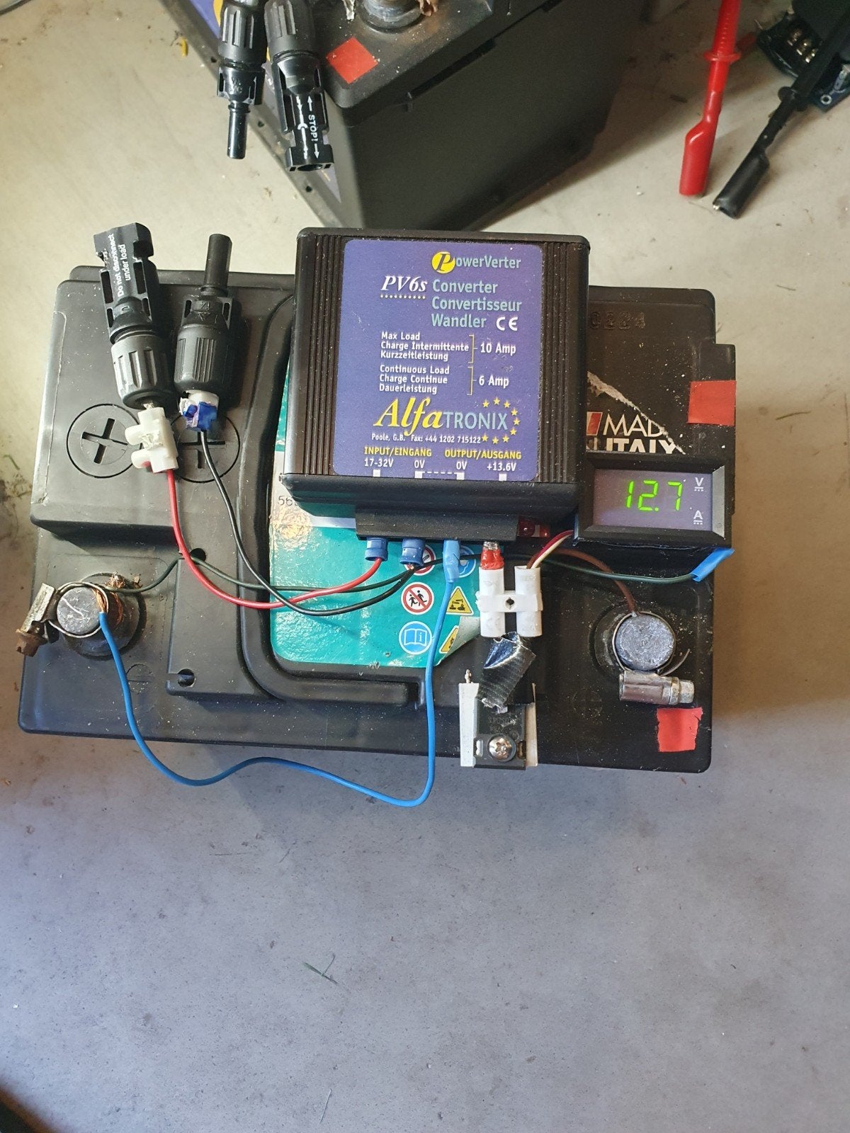 Accu met solarregeling, Ophalen