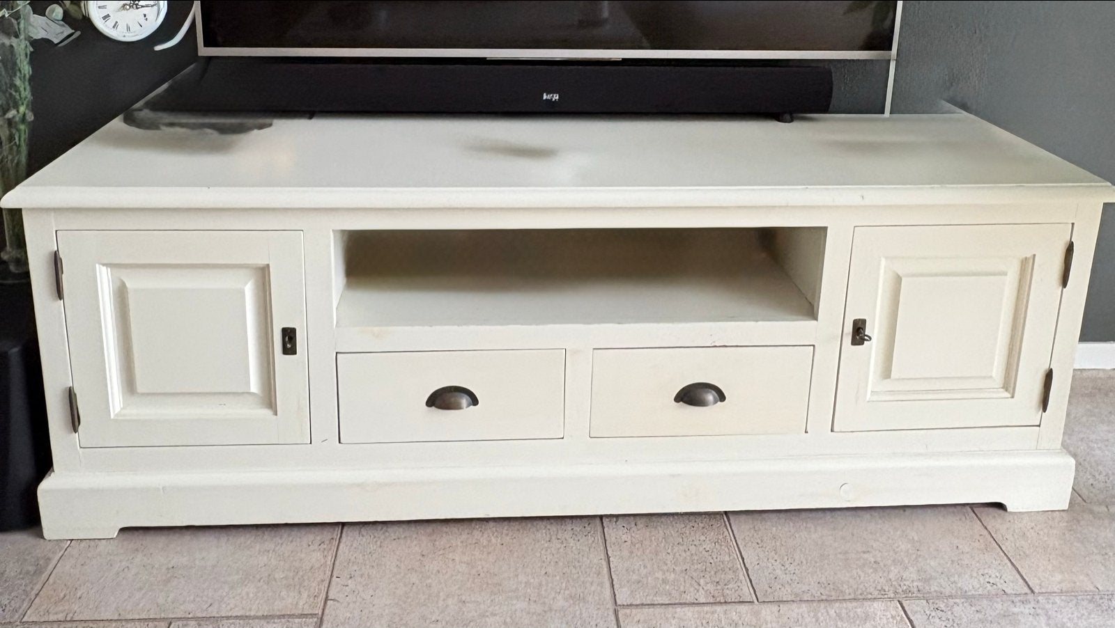 Landelijk wit tv meubel - 160x55x45 cm, Huis en Inrichting, Kasten | Televisiemeubels, Ophalen, Gebruikt, 150 tot 200 cm, Landelijk