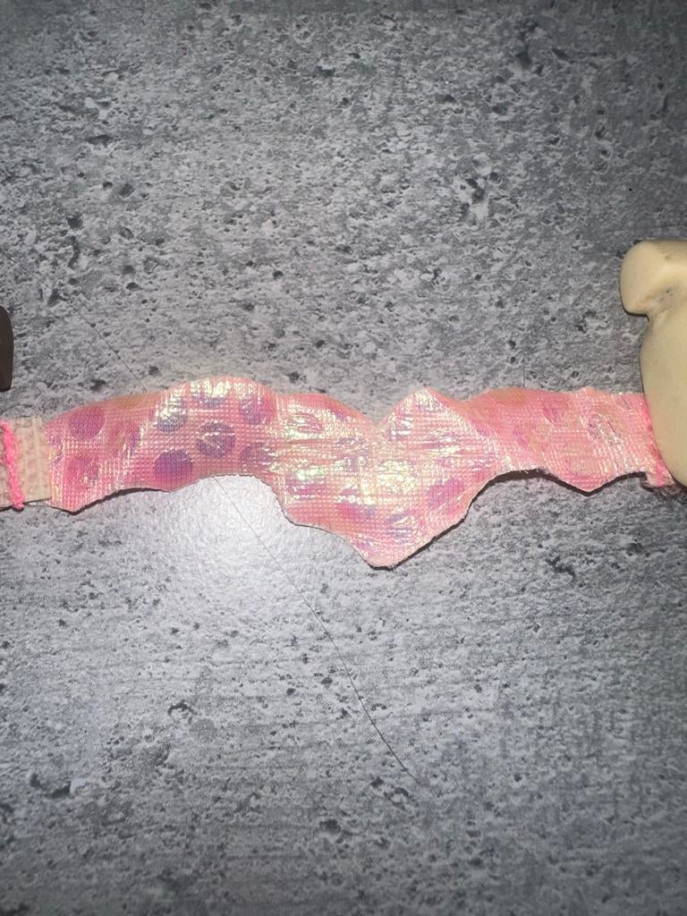 512 Roze Barbie ketting met glitters, Verzamelen, Poppen, Ophalen of Verzenden, Gebruikt