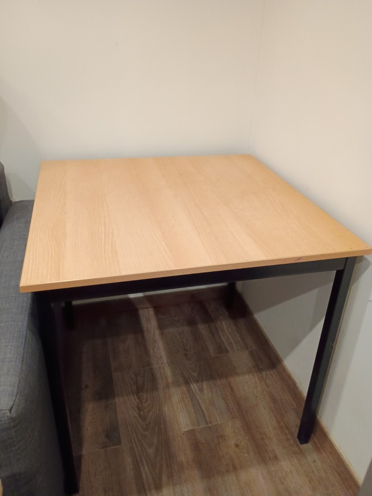 Tafel in goede conditie - 80x80 cm, Huis en Inrichting, Ophalen, Gebruikt, 50 tot 100 cm, Vierkant