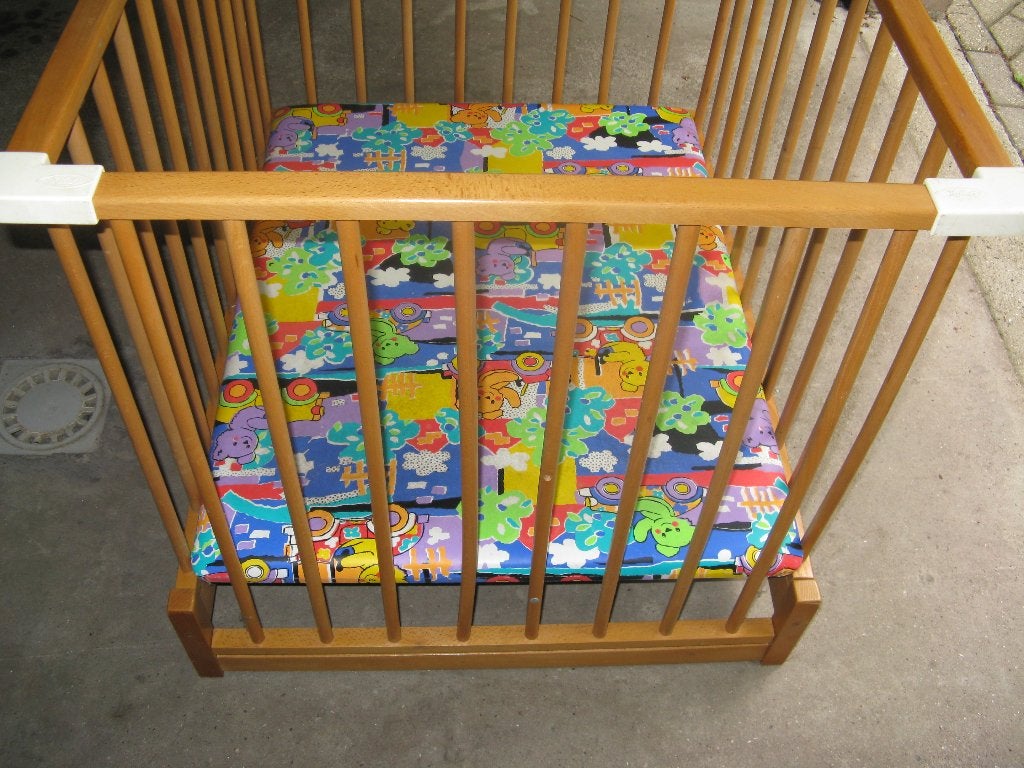 Kinder baby box grondbox speelbox, Ophalen, Gebruikt, Vierkant, In hoogte verstelbaar