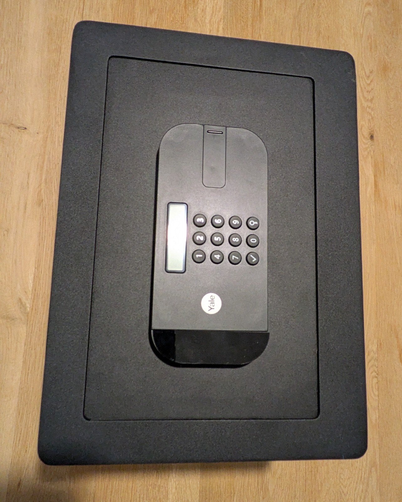 Yale YSEB/250/EB1 Kluis met elektronisch slot, Ophalen