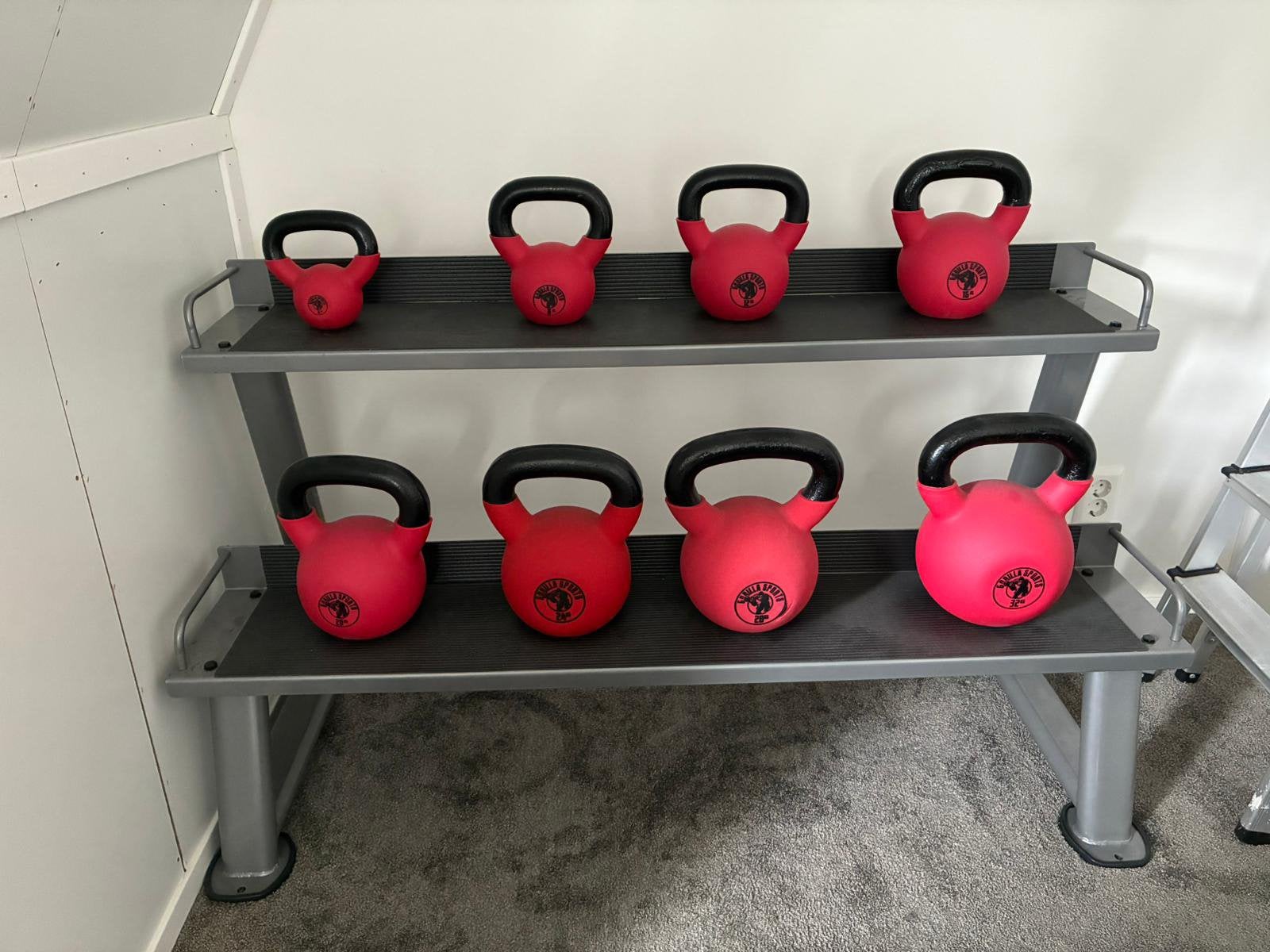 Gorilla Sports Kettlebells set inc rek, Sport en Fitness, Ophalen, Zo goed als nieuw, Kettlebell