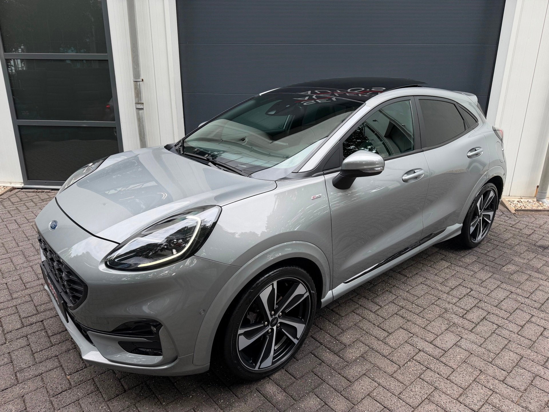 Ford Puma 1.0 EcoBoost Hybrid ST-Line X 155 Pk Pano/B&O/LED/, Auto's, Ford, Voorwielaandrijving, Zwart, Leder en Stof, 23 km/l