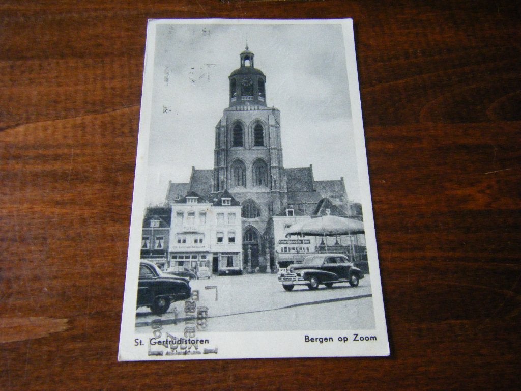 J42 - Bergen op Zoom - St Gertrudis - 1956 - Mooi/Oud, Ophalen of Verzenden, 1940 tot 1960, Noord-Brabant