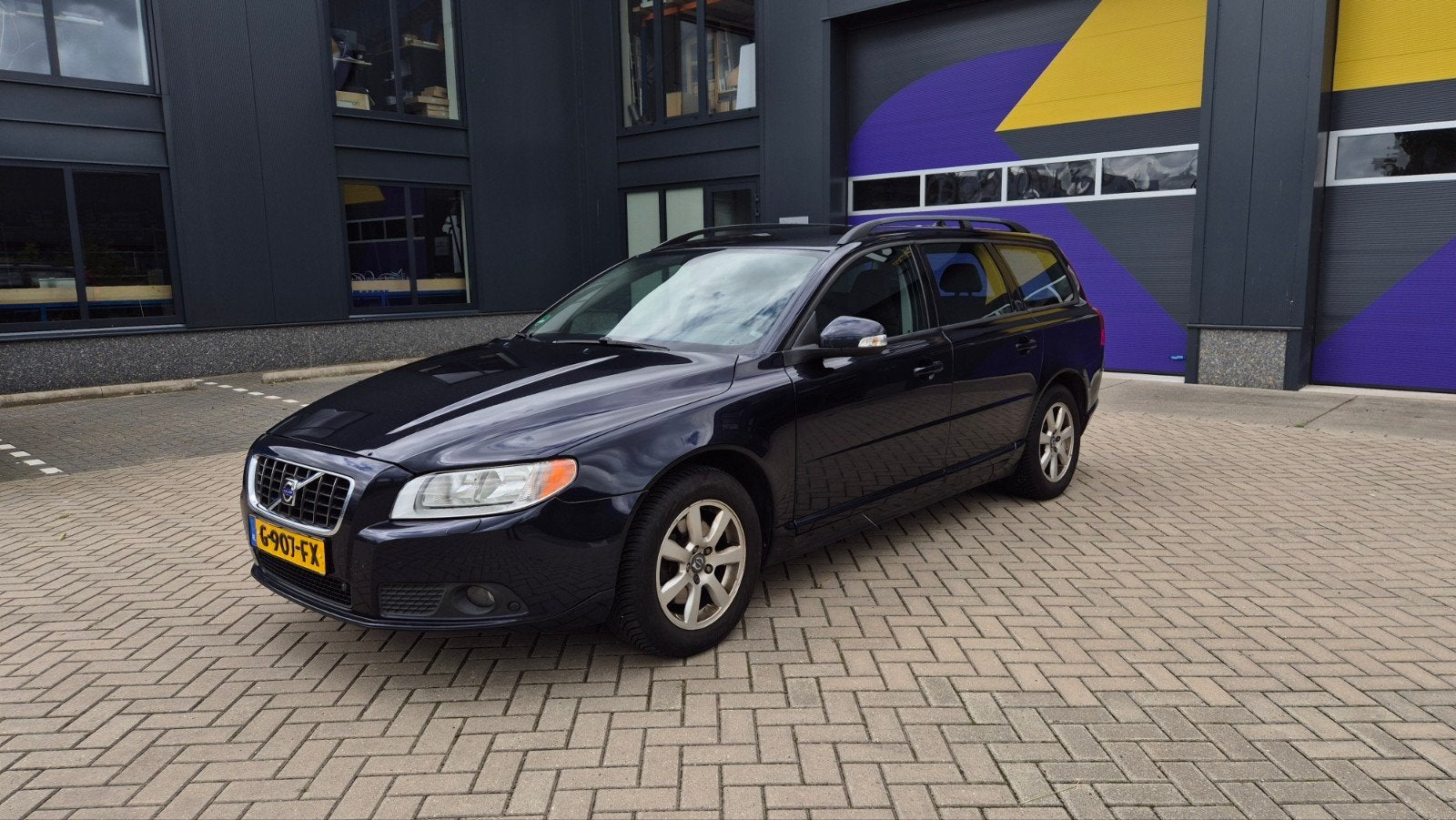 Volvo V70 2.0 2010 Blauw, Voorwielaandrijving, 145 pk, Stof, Zwart