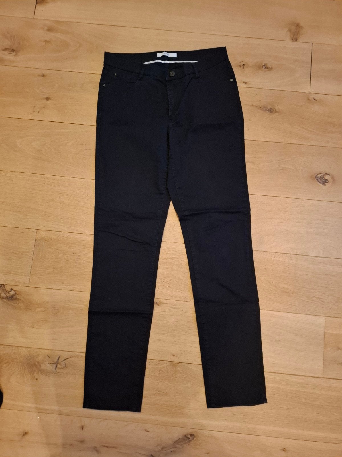Mooie zwarte broek met steentjes op de achterkant mt 42L, Verzenden, Zwart, Maat 42/44 (L), BRAX