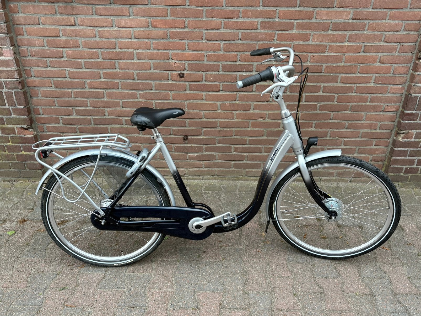 Zo goed als nieuw! Sparta Entree damesfiets met lage instap, Ophalen, 2 zitjes, Sparta, Versnellingen