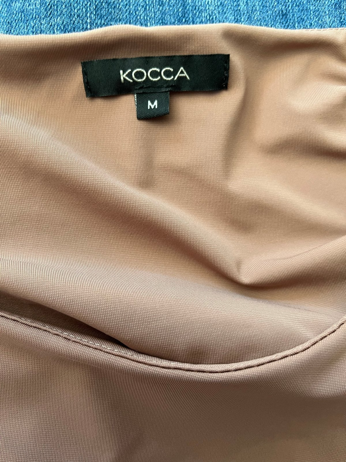 Kocca Nude Jurk Maat M - Elegant en Comfortabel, Ophalen of Verzenden, Zo goed als nieuw, Maat 38/40 (M), Beige