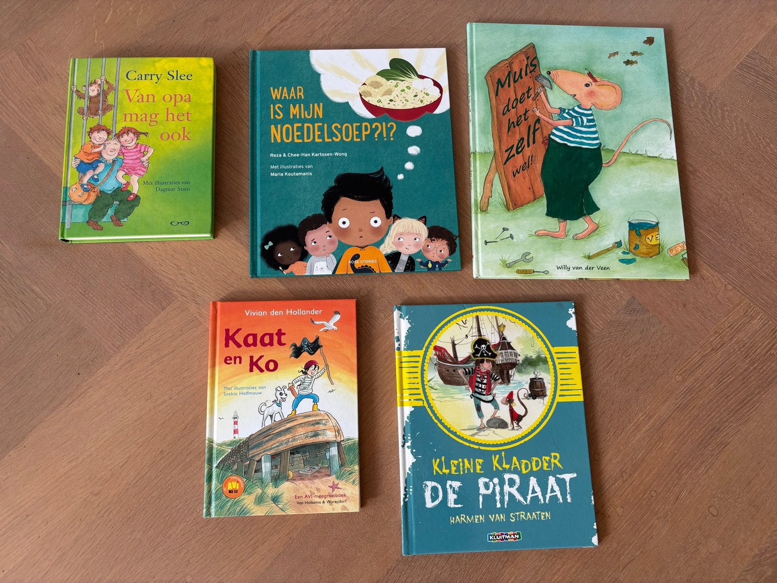 5 Kinderboeken: Carry Slee, Vivian den Hollander & meer, Ophalen of Verzenden, Gelezen, Fictie algemeen