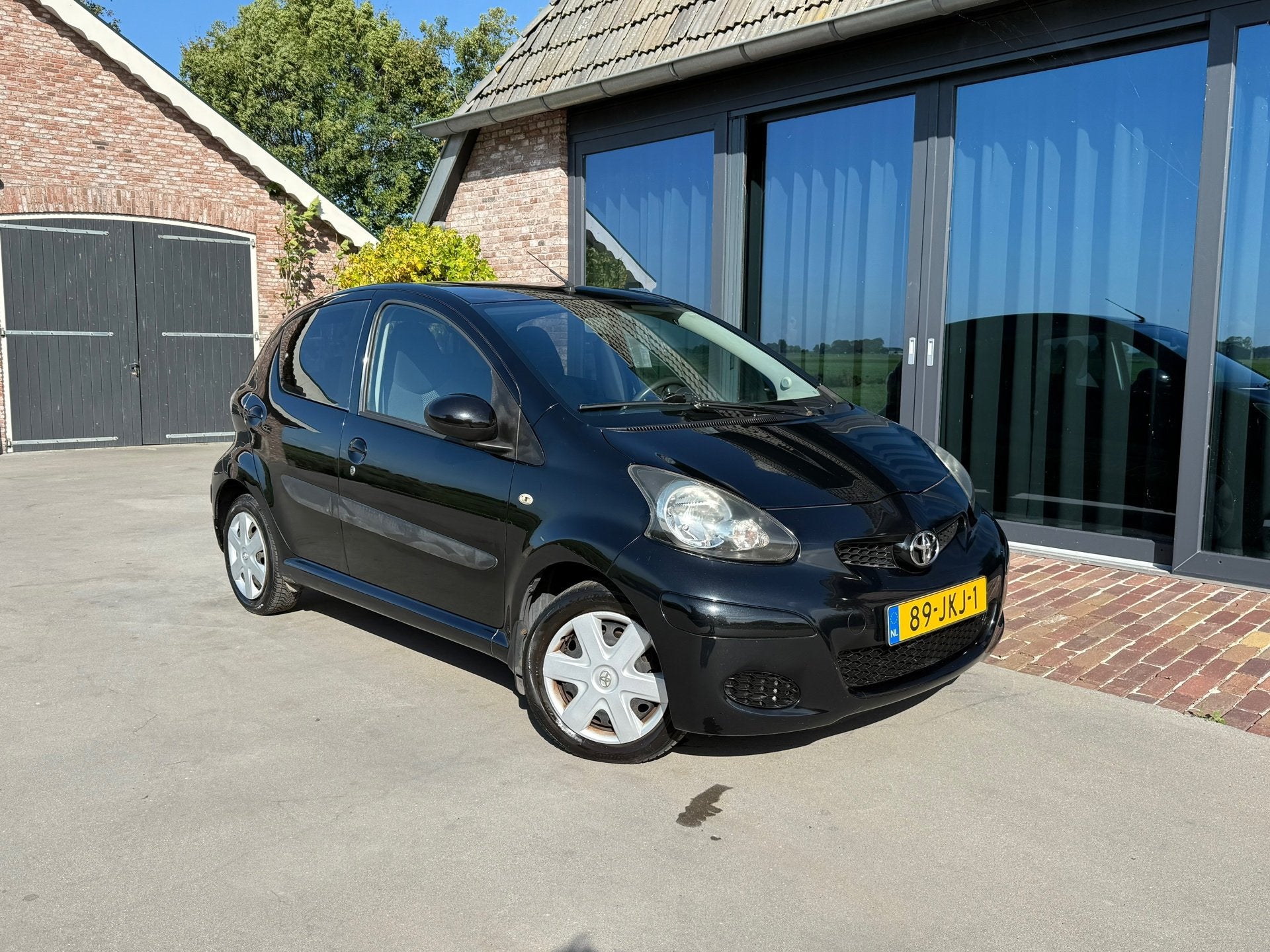 Foto 2 van Toyota Aygo 5 Deurs 165134 KM 1.0-12V
